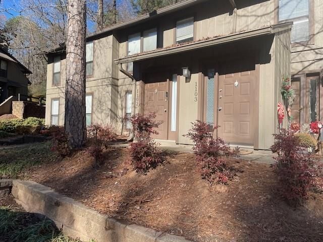 property at 1103 Cumberland Ct SE