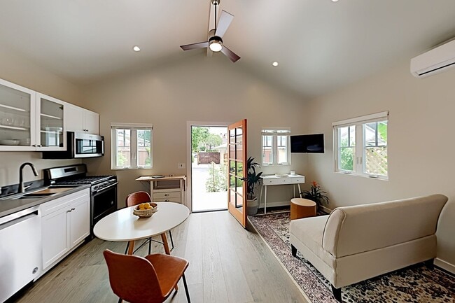 property at 1205 Blanchard St