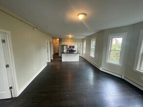 51 Arlington St in Worcester, MA - Building Photo - Building Photo