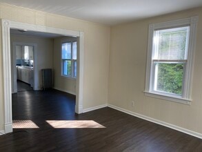 24 Alger St in New London, CT - Building Photo - Building Photo
