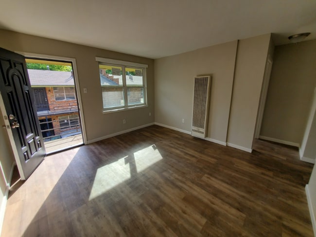 605 E McLemore Ave in Memphis, TN - Building Photo - Building Photo