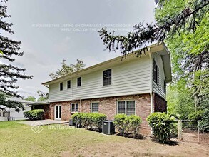 3820 Cline Dr SE in Smyrna, GA - Foto de edificio - Building Photo