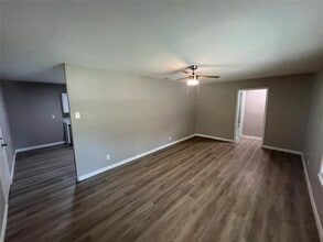 2911 Millmar Dr in Dallas, TX - Building Photo - Building Photo