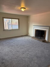 581 Bessinger Dr in Cincinnati, OH - Building Photo - Building Photo