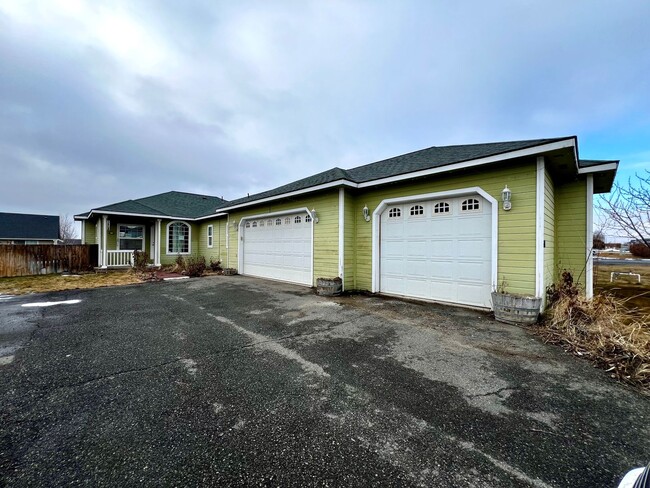 2501 N Water St in Ellensburg, WA - Building Photo - Building Photo