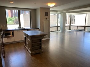 303 Third St in Cambridge, MA - Building Photo - Building Photo