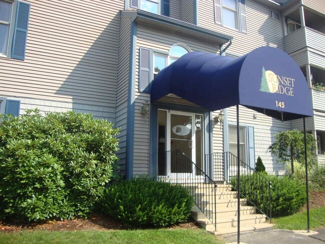 99 Eastern Ave in Manchester, NH - Building Photo - Building Photo