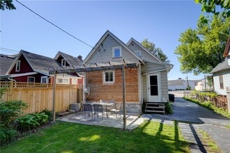 437 Caroline St in Rochester, NY - Building Photo - Building Photo