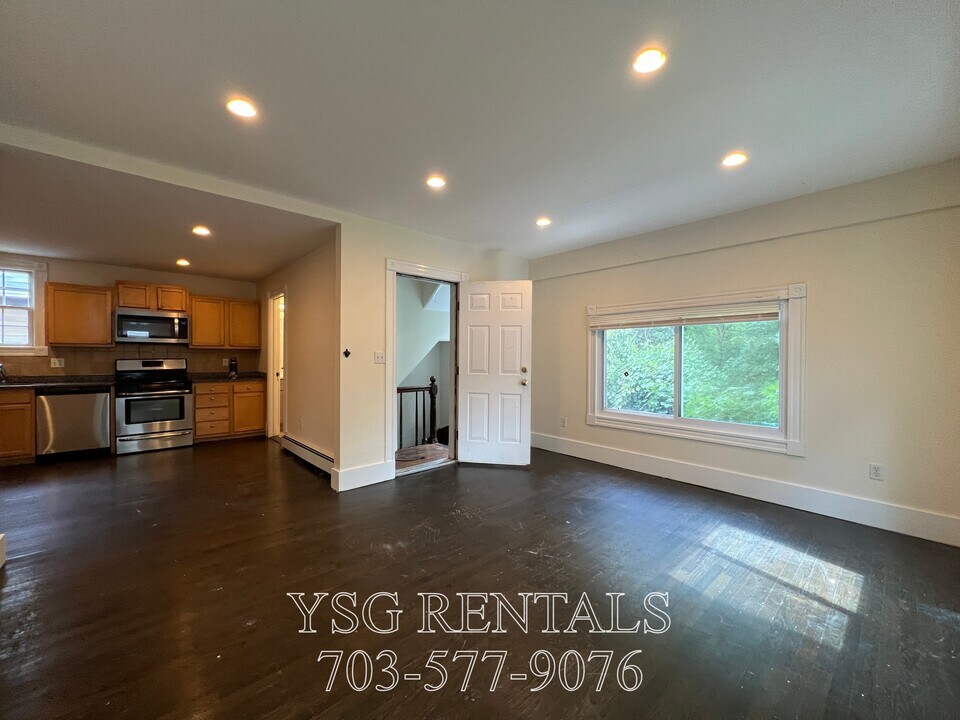 38 Calumet St, Unit #2 in Boston, MA - Building Photo