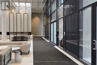 225-2225 Commerce St in Vaughan, ON - Building Photo - Building Photo