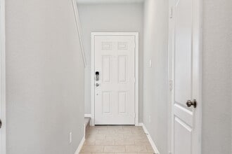 25834 Northpark Pine Dr in Porter, TX - Building Photo - Building Photo