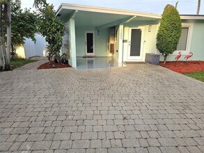 3680 NE 16th Ave in Oakland Park, FL - Building Photo - Building Photo
