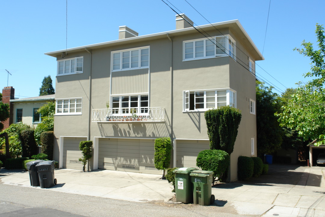 1526 Arch St in Berkeley, CA - Building Photo