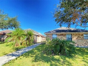 4113 W La Guardia Ln, Unit 2 in Edinburg, TX - Building Photo - Building Photo