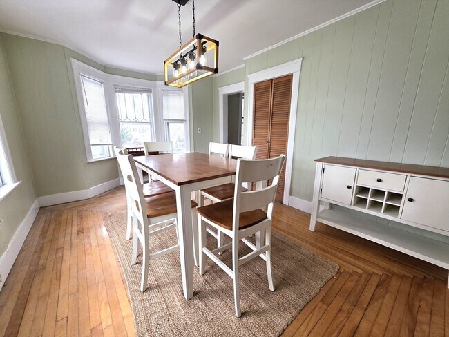 1168 Grafton St in Worcester, MA - Building Photo - Building Photo