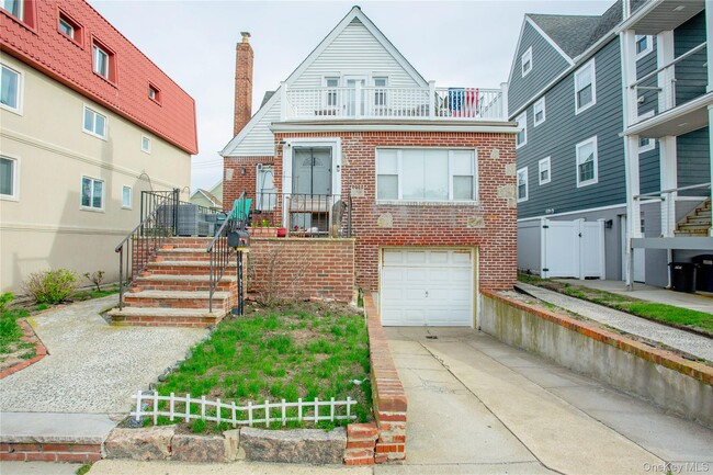 237 E Broadway in Long Beach, NY - Building Photo - Building Photo