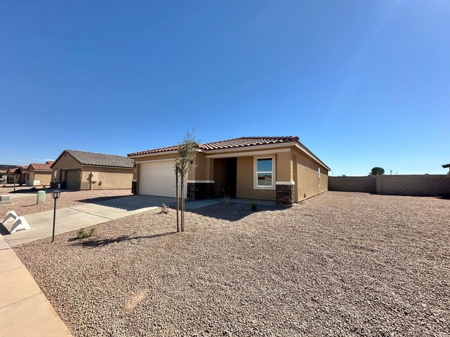 3616 Angelina Dr in Kingman, AZ - Building Photo - Building Photo