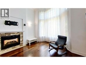 7600 Blundell Rd in Richmond, BC - Building Photo - Building Photo