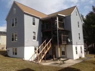 422 High St, Unit 2 in Lock Haven, PA - Foto de edificio