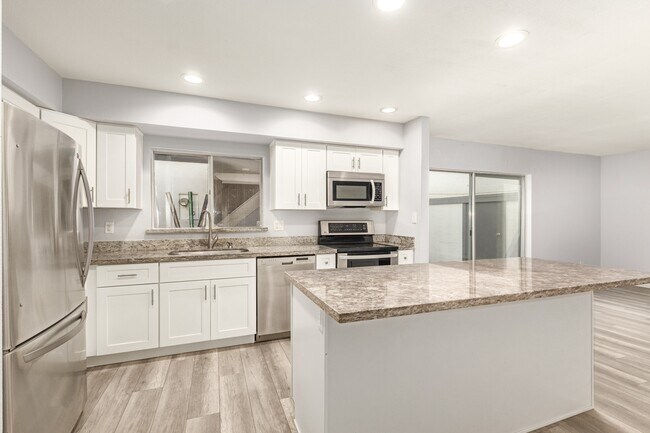 8558 E Indian School Rd in Scottsdale, AZ - Building Photo - Building Photo