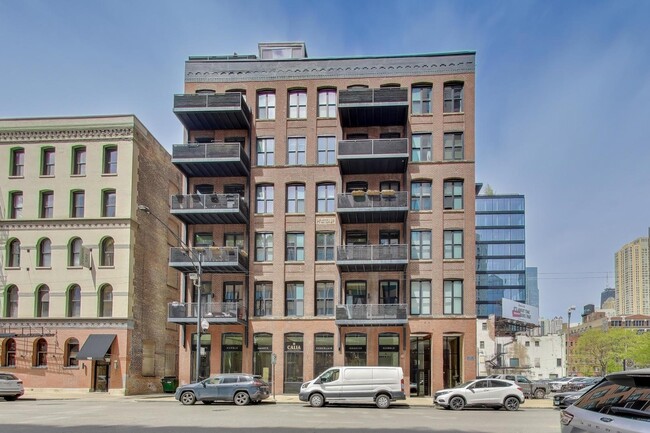property at 154 W Hubbard St