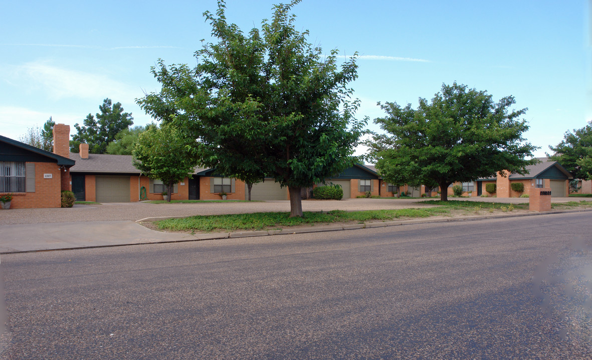 4307-4311 W 2nd St in Plainview, TX - Building Photo