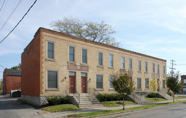 744-754 S Champion Ave in Columbus, OH - Foto de edificio - Building Photo