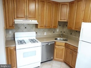 11501 Monongahela Dr in Rockville, MD - Building Photo - Building Photo