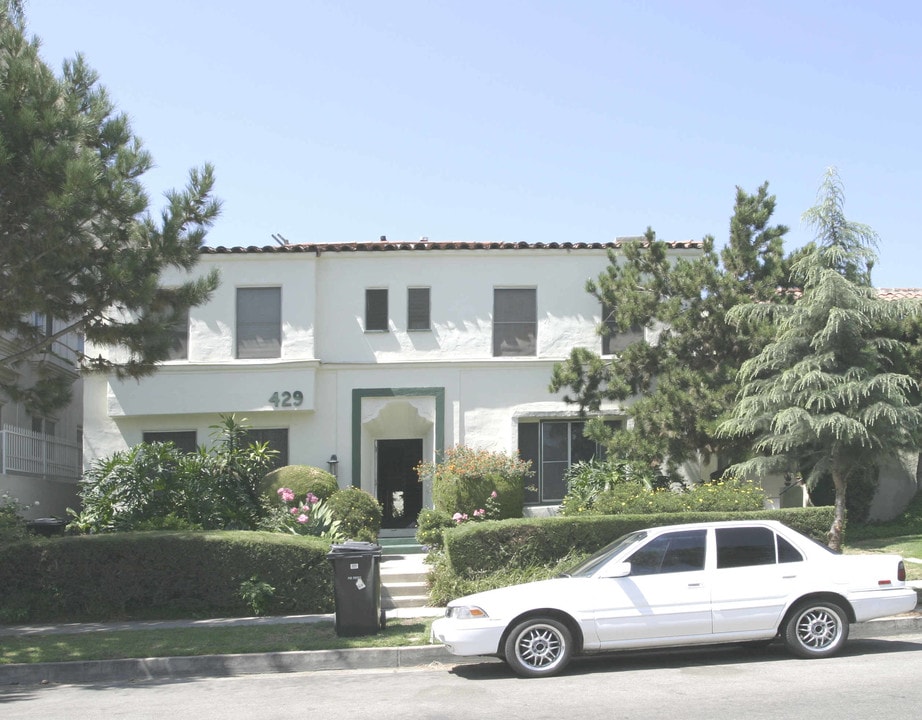 429 Arnaz Dr in Los Angeles, CA - Foto de edificio