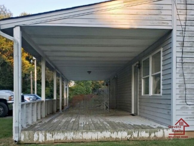 property at 620 Allie Ln