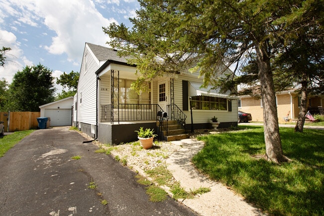 property at 3516 Peoria St