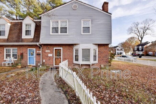 2259 Sedgewick Dr in Virginia Beach, VA - Building Photo - Building Photo