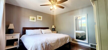 31 Norfolk Dr in Coraopolis, PA - Building Photo - Building Photo