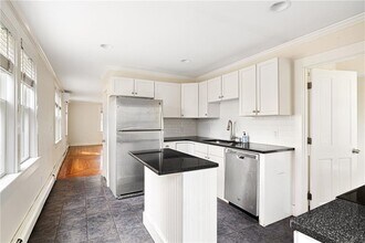 7 Marsh St in Newport, RI - Building Photo - Building Photo