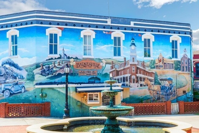 204 Mill St in Barnesville, GA - Building Photo - Building Photo