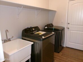 11361 Hidalgo Dr in Socorro, TX - Foto de edificio - Building Photo