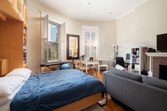 193 Beacon St, Unit 4 in Boston, MA - Building Photo - Building Photo