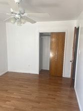 621 W Leona St in Pearsall, TX - Foto de edificio - Building Photo