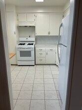 5319 Radford Ave, Unit 5 in Valley Village, CA - Foto de edificio - Building Photo