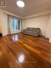 28 Moorehouse Dr in Toronto, ON - Building Photo - Building Photo