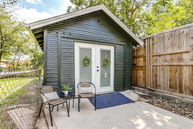 property at 4921 El Campo Ave