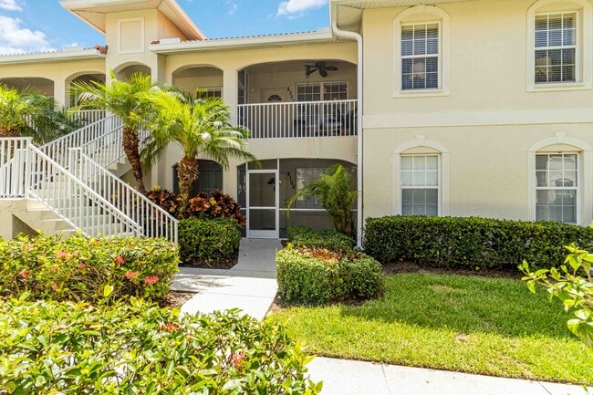 8202 L Pavia Blvd, Unit 8202