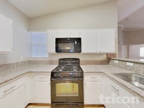 6232 Diazo St in North Las Vegas, NV - Building Photo - Building Photo