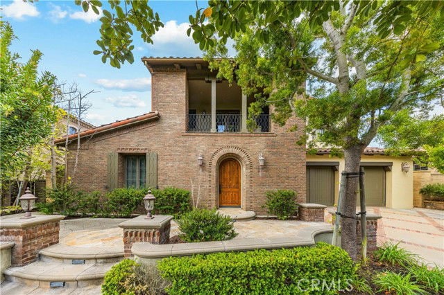 property at 27 Pacific Mist