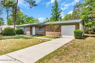 2774 Mesquite Ave in Orange Park, FL - Building Photo - Building Photo