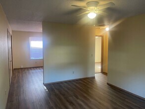 910-912 S Clifton Ave in Springfield, MO - Building Photo - Building Photo