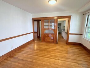 42 Madison St, Unit 1 in Somerville, MA - Building Photo - Building Photo