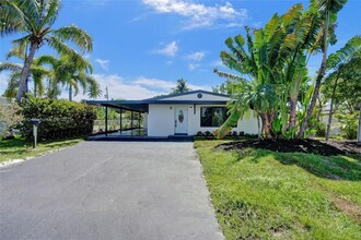 1628 NE 7th Ave in Fort Lauderdale, FL - Foto de edificio - Building Photo