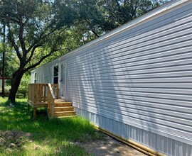 2600 Horn Rd in Bay City, TX - Building Photo - Building Photo