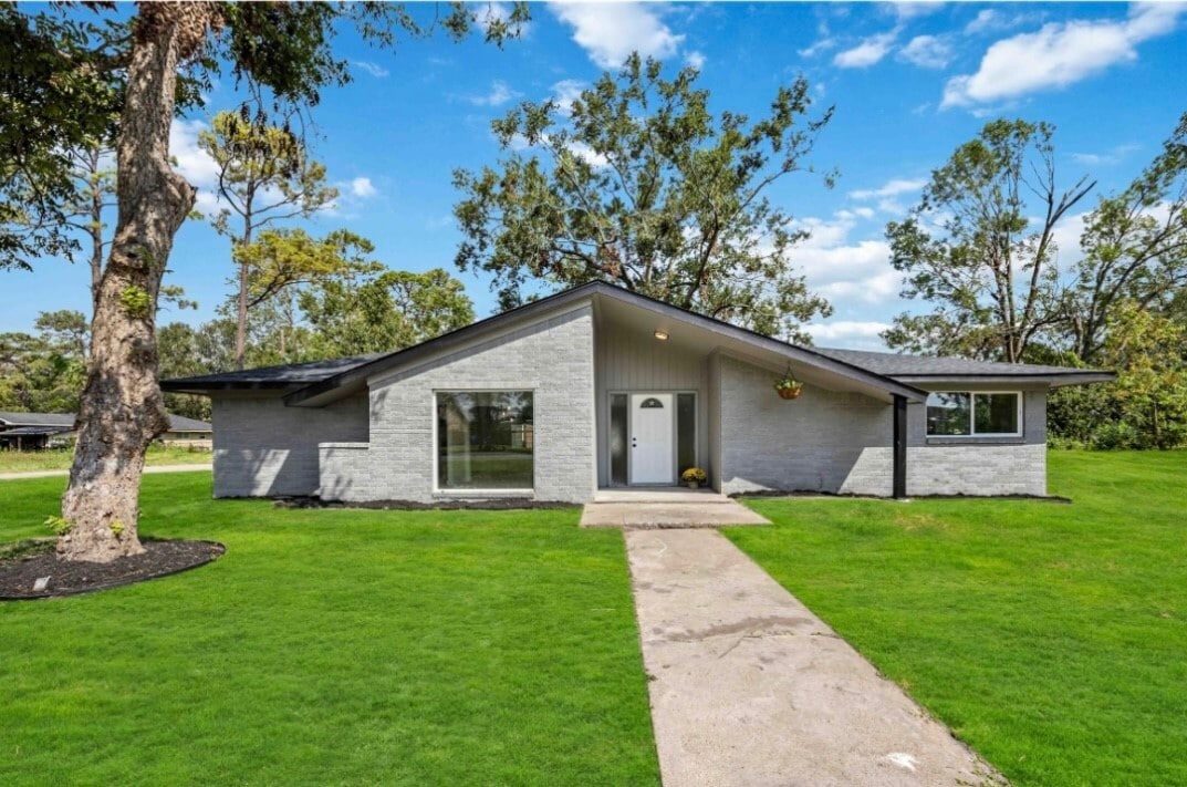 2819 Toyah Ave in Houston, TX - Building Photo